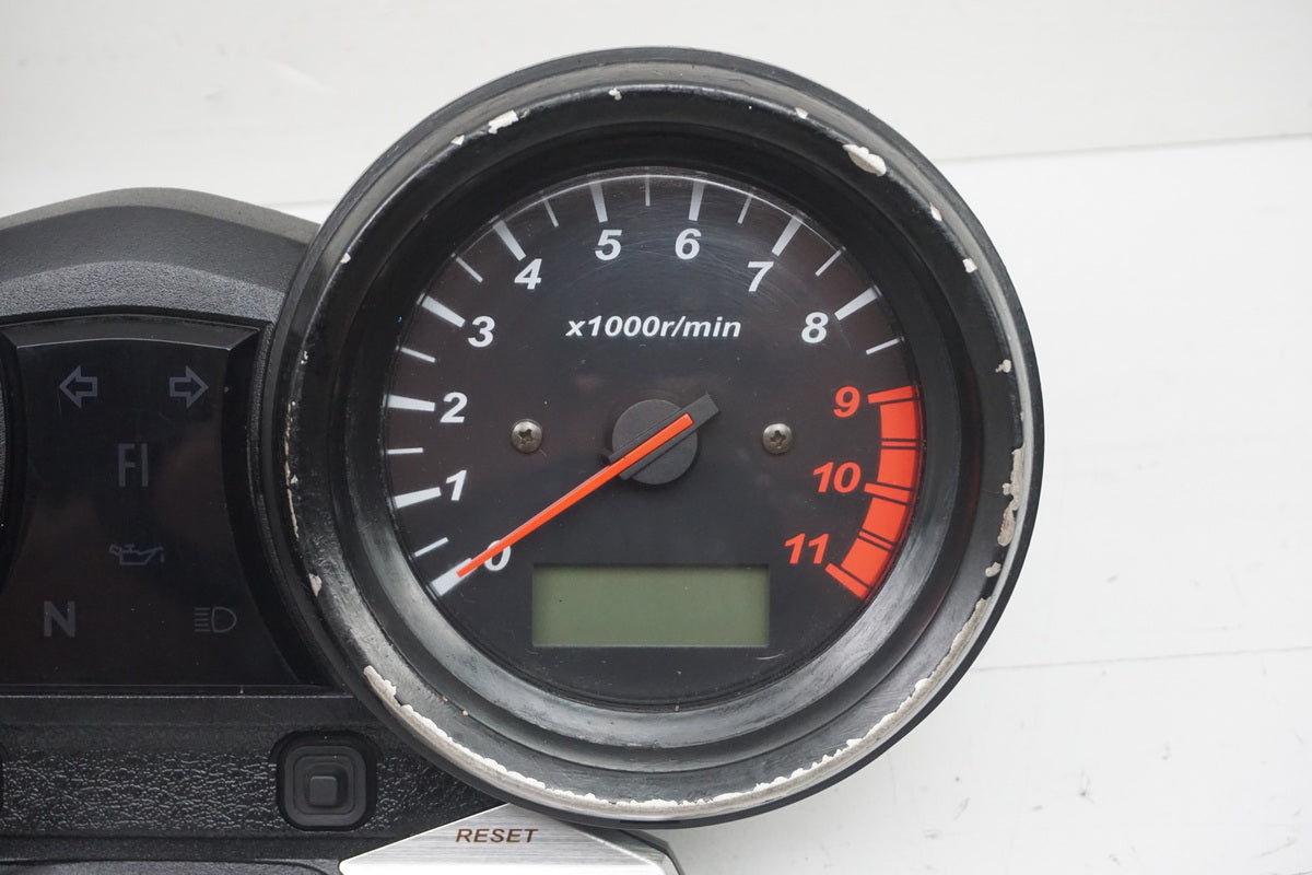 Suzuki GSX 1400 WVBN Tacho Cockpit Instrumente Speedometer Drehzahlmesser