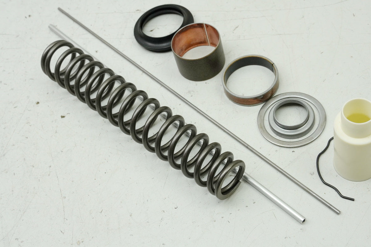YAMAHA MTN 1000 MT10 RN78 Fork Stanchion Right Fork Tube Inner Tube Damper Cartridge