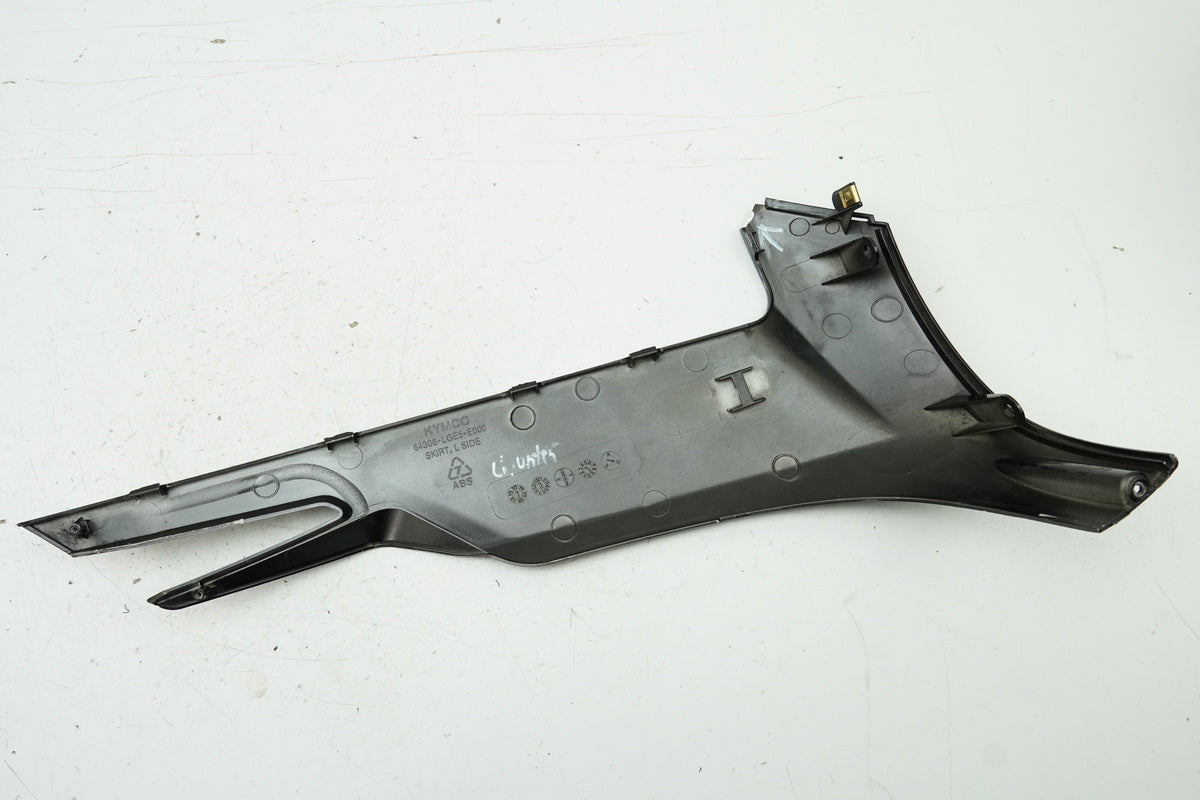 KYMCO PEOPLE GT 300 i V4 Fairing Footboard Left Bottom Cover