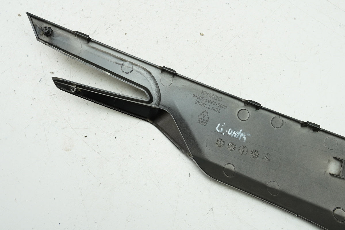 KYMCO PEOPLE GT 300 i V4 Fairing Footboard Left Bottom Cover