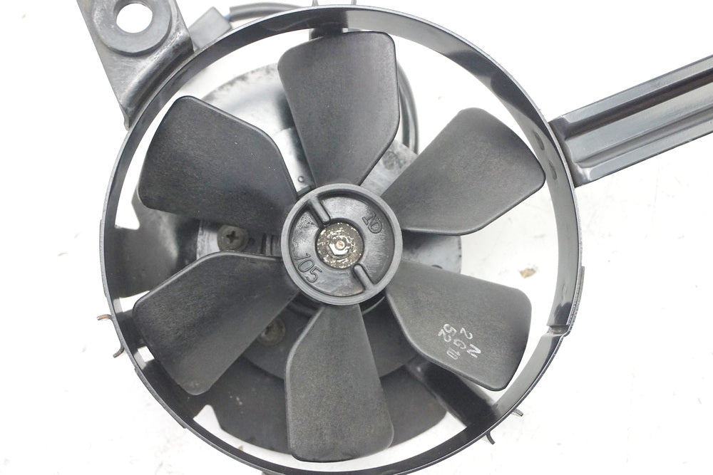 Suzuki GSX 1400 WVBN Lüfterrad Kühler Motor Lüfter Kühlerlüfter