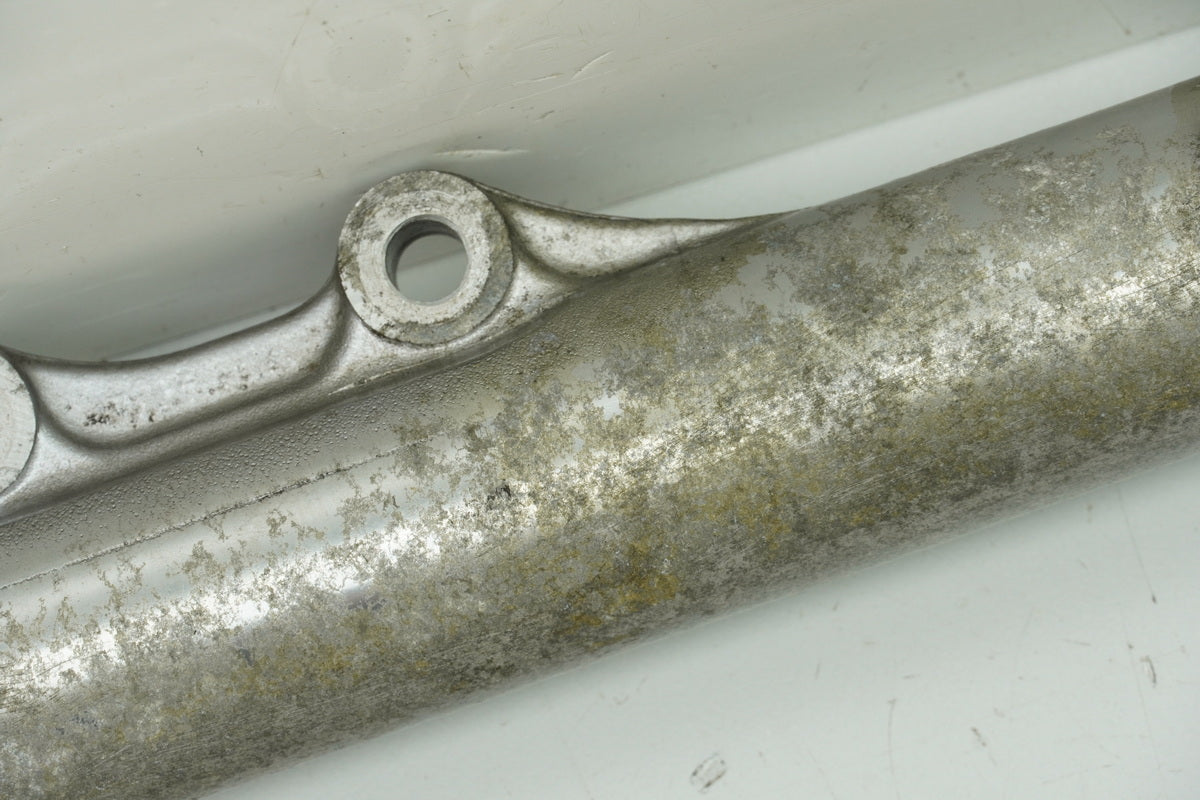 HONDA CB 450 N PC14 Tauchrohr links Gabelfuß (für Gabel Gabelholm Standrohr)