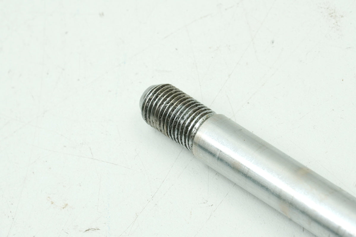 YAMAHA XV 750 4PW VIRAGO Front Axle (for front wheel fork)