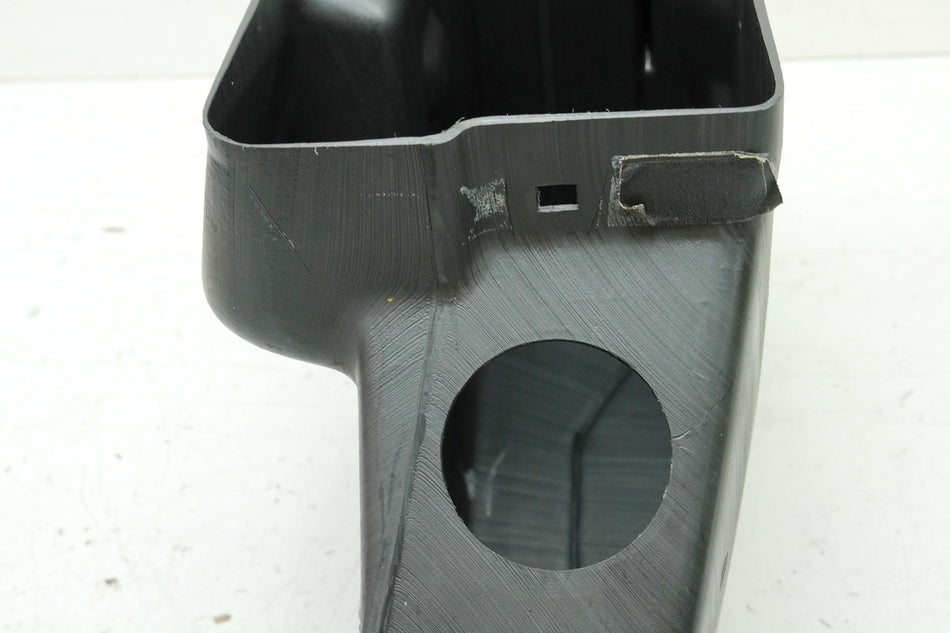 BMW R 1150 RT R22 Radiofach Unterteil Fach Radio unten Gehäuse Abdeckung Cover