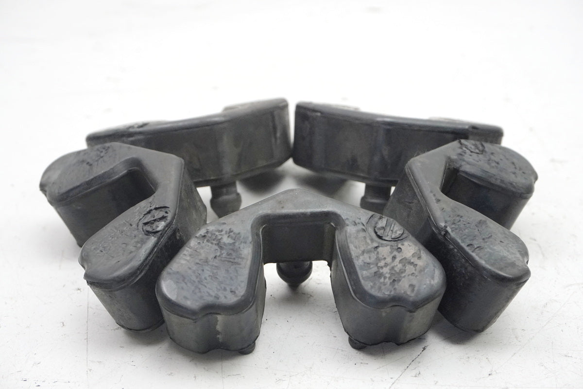 Juego de gomas amortiguadoras para llanta de arrastre Suzuki GSX 1400 WVBN