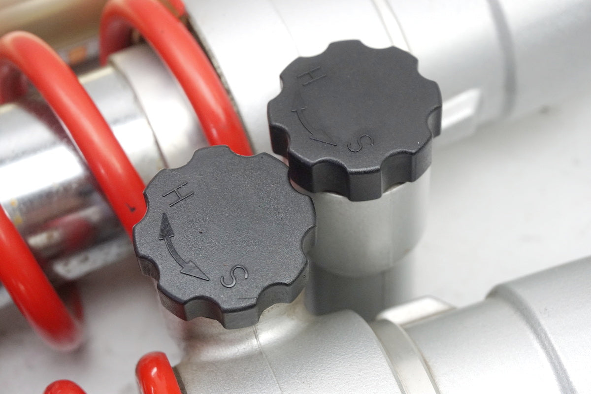 Suzuki GSX 1400 WVBN Federbeine Stoßdämpfer Shock Absorber Paar