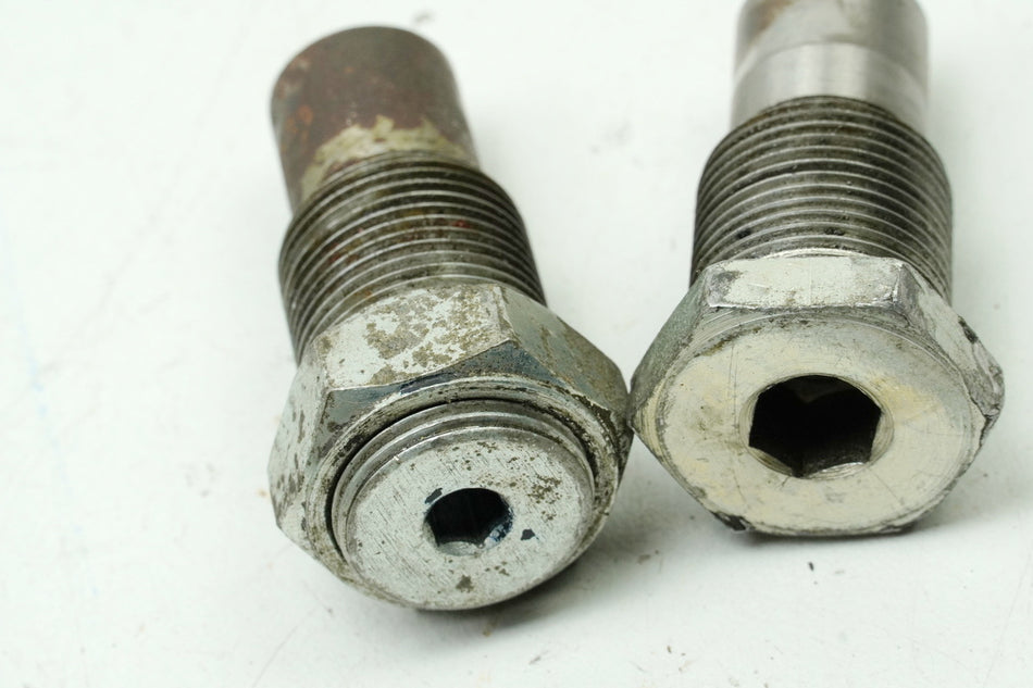 YAMAHA XV 750 4PW VIRAGO Screws Swingarm Lock Swingarm Bolt