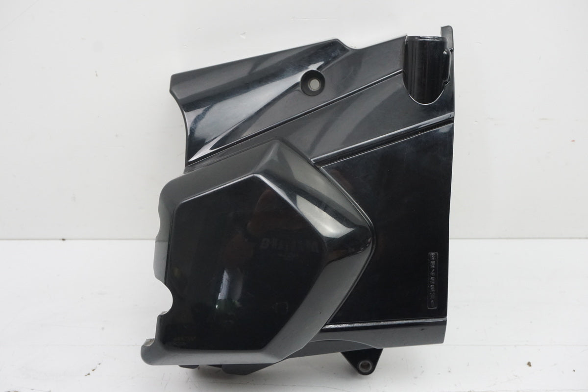 Suzuki GSX 1400 WVBN Tapa de piñón Cubierta Motor Tapa de motor Embellecedor