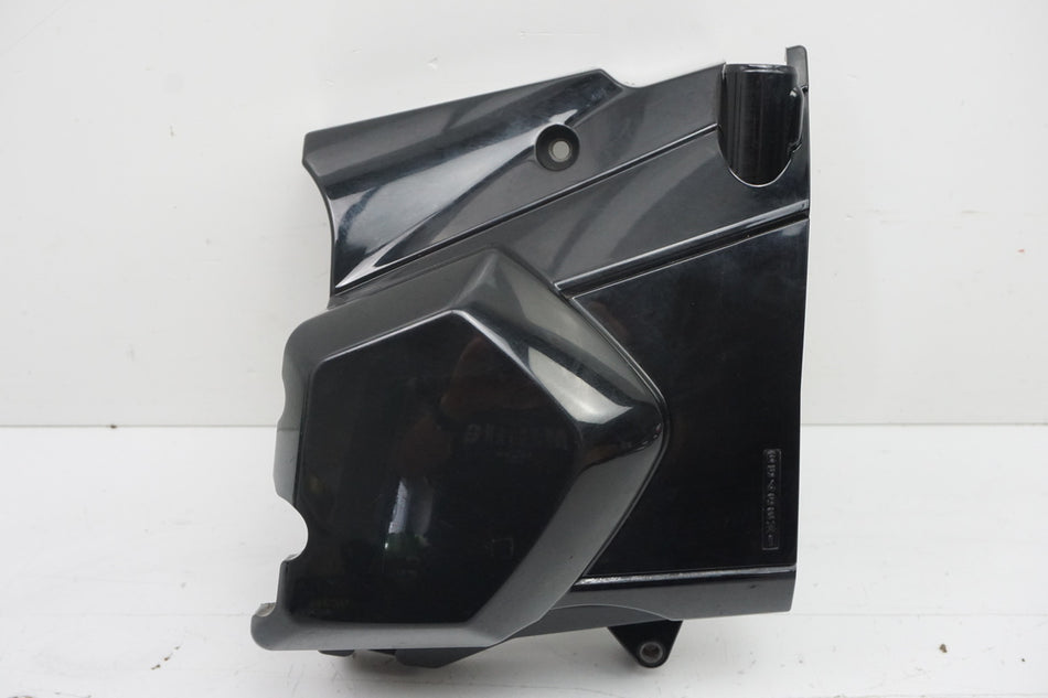 Suzuki GSX 1400 WVBN Tapa de piñón Cubierta Motor Tapa de motor Embellecedor