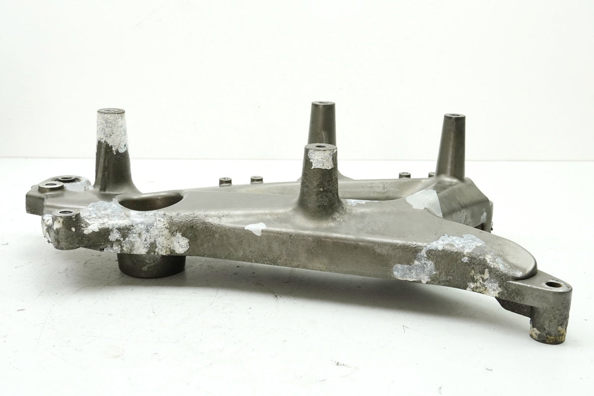 KYMCO PEOPLE GT 300 i V4 Swing Arm Mount Engine Swing Arm Engine Mount