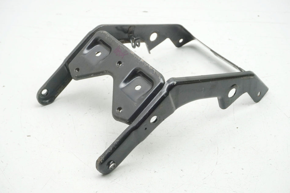 SUZUKI GSX 600 F GN72B Soporte de guardabarros trasero Paso de rueda Portafaro