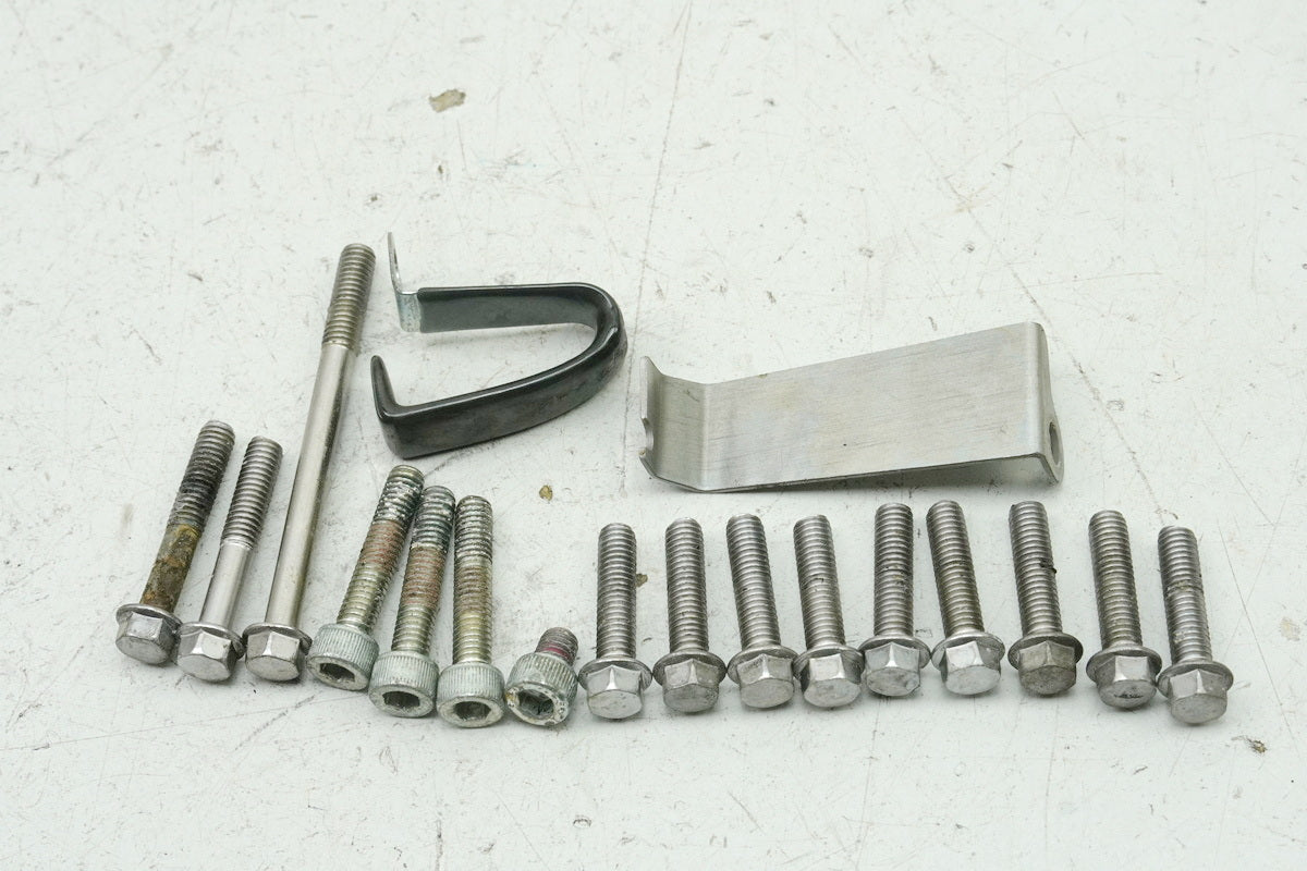 KAWASAKI Z 650 ER650HA2 Schrauben Limadeckel Stator Motordeckel  (für Motor)