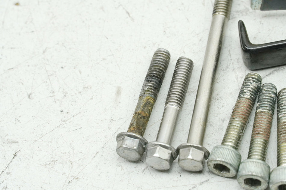 KAWASAKI Z 650 ER650HA2 Schrauben Limadeckel Stator Motordeckel  (für Motor)