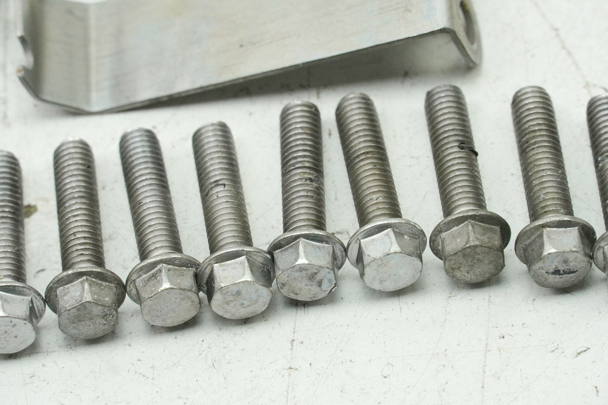 KAWASAKI Z 650 ER650HA2 Schrauben Limadeckel Stator Motordeckel  (für Motor)