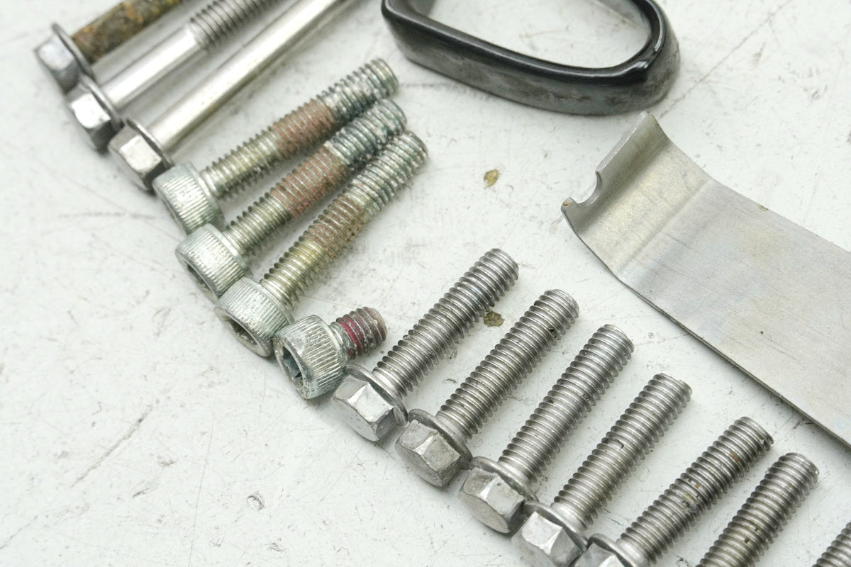 KAWASAKI Z 650 ER650HA2 Schrauben Limadeckel Stator Motordeckel  (für Motor)