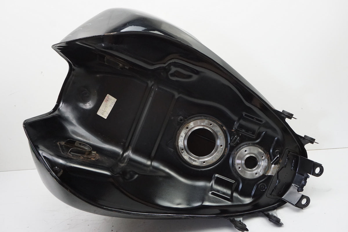 Suzuki GSX 1400 WVBN Tank Benzintank Fuel