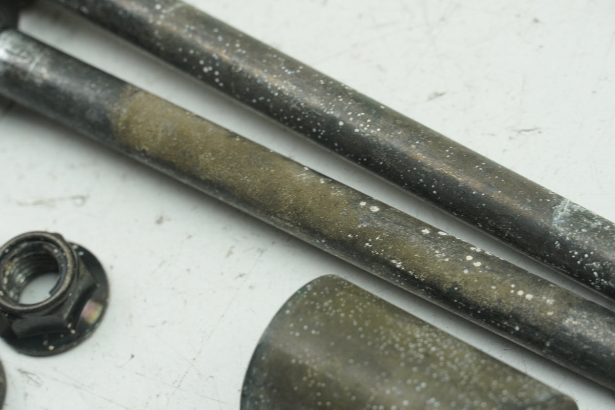 KAWASAKI Z 650 ER650HA2 Axle Engine Mount Engine Mounting Screw Bolt