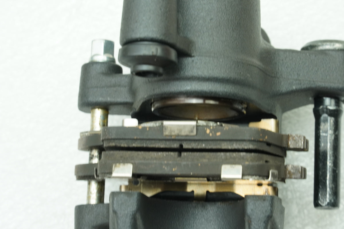 HONDA CBR 600 RR PC40 Bremssattel hinten Bremszange Bremskolben Halter 07-08