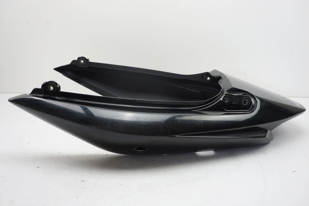 Suzuki GSX 1400 WVBN Cubierta trasera Tapa Cubierta Carenado trasero