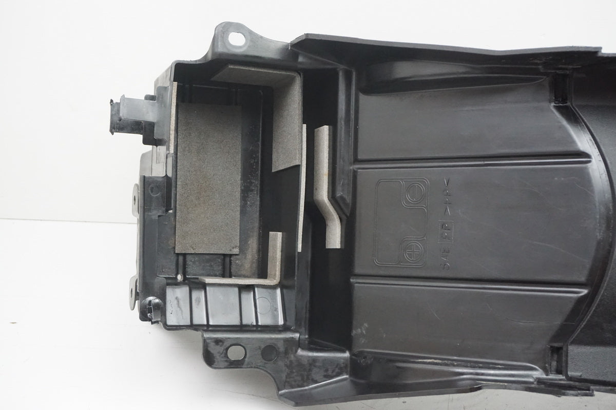 Suzuki GSX 1400 WVBN Kotflügel hinten Radlauf Fender Heckinnenverkleidung