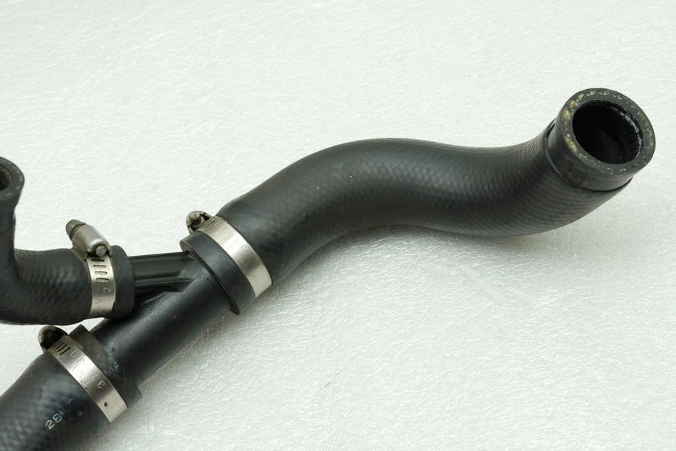 HONDA CBR 600 RR PC40 Kühlerschlauch Kühler --> Wasserpumpe --> Ölkühler 07-13