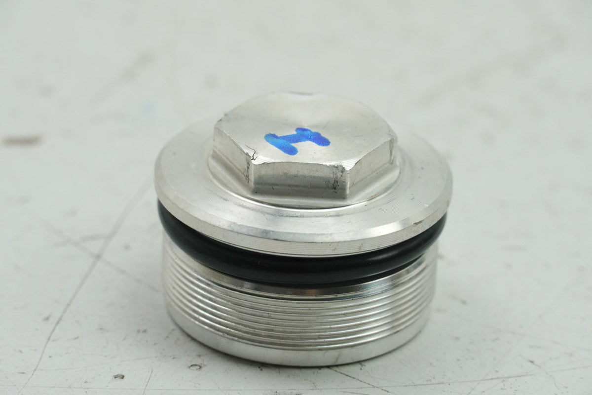 KAWASAKI Z 650 ER650HA2 Fork Closure Screw I Plug (for Fork Leg)
