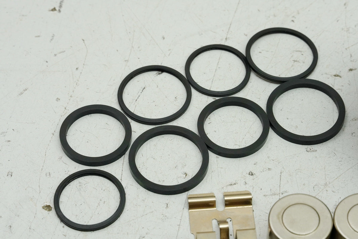 YAMAHA MTN 1000 MT10 RN78 Brake caliper front left right Brake caliper Brake piston