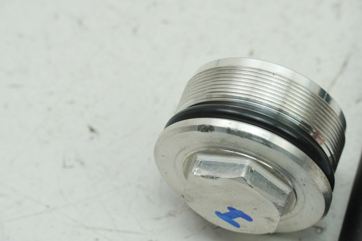 KAWASAKI Z 650 ER650HA2 Fork Closure Screw I Plug (for Fork Leg)