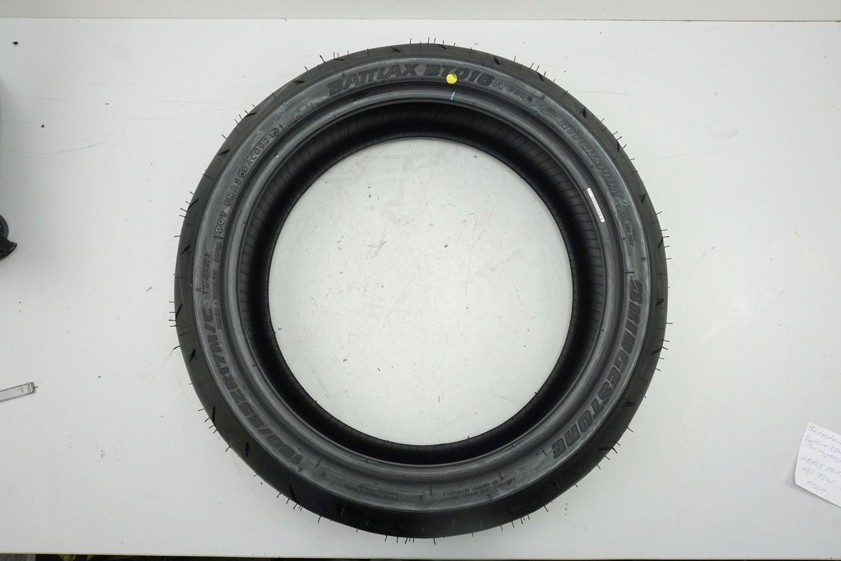 BRIDGESTONE BATTLAX BT016 R HYPERSPORT 180/55 - ZR 17 (73W) Neumático trasero
