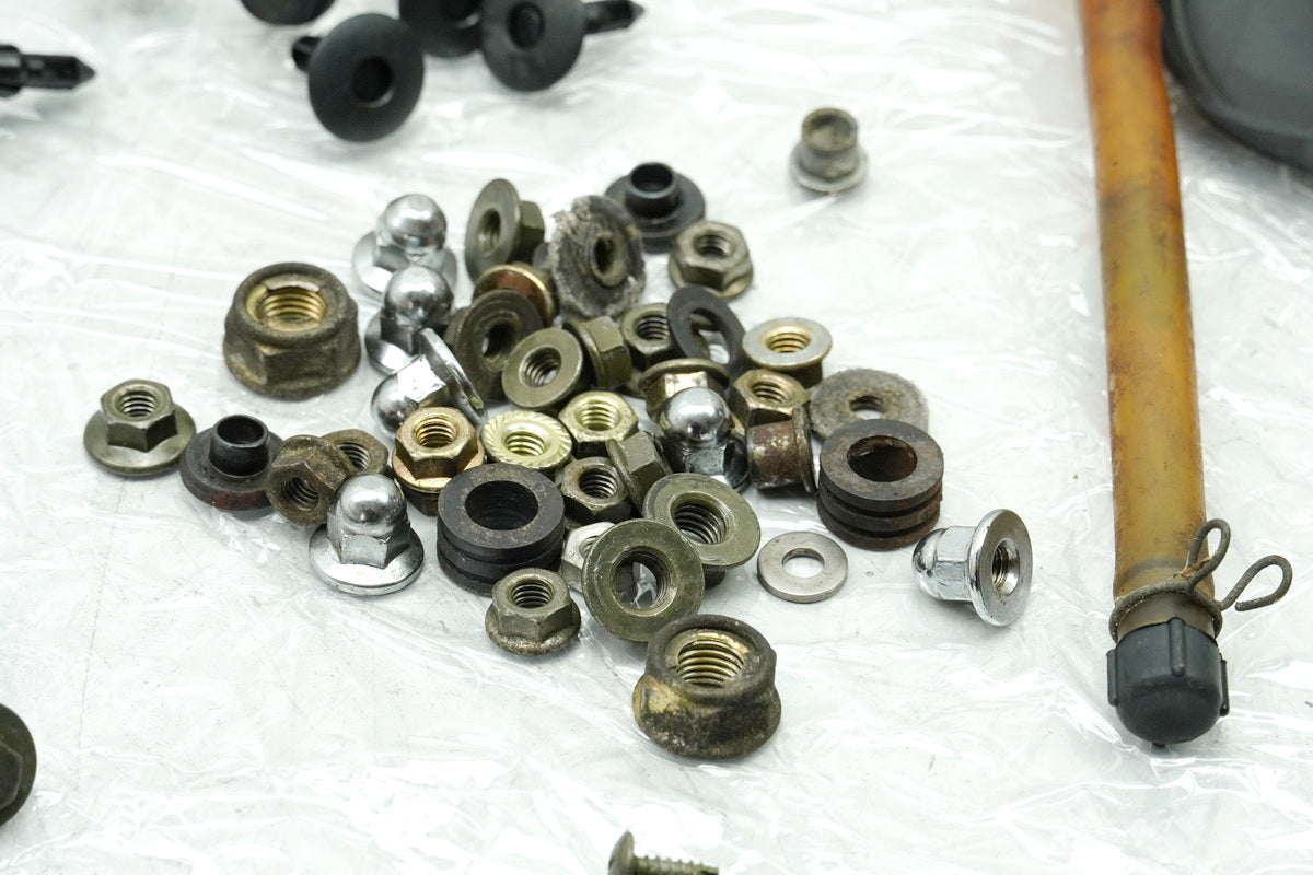 KYMCO PEOPLE GT 300i V4 Screws & Small Parts (for Frame Fairing Chassis