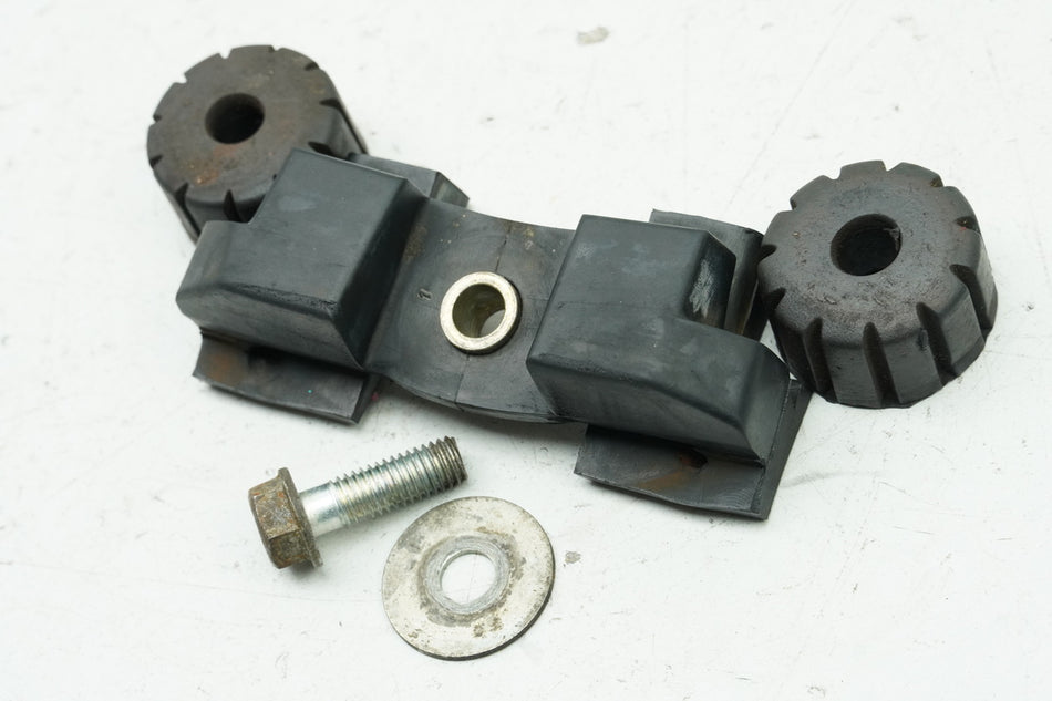 HONDA CB 450 N PC14 Gummis Auflage Tank Halter Tankhalter