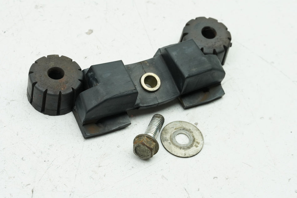 HONDA CB 450 N PC14 Gummis Auflage Tank Halter Tankhalter