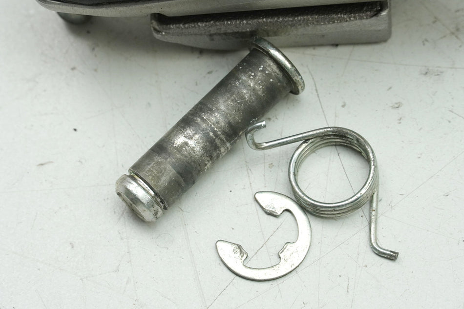 KAWASAKI Z 650 ER650HA2 estribera izquierda del conductor (para placa de soporte del sistema de estriberas)