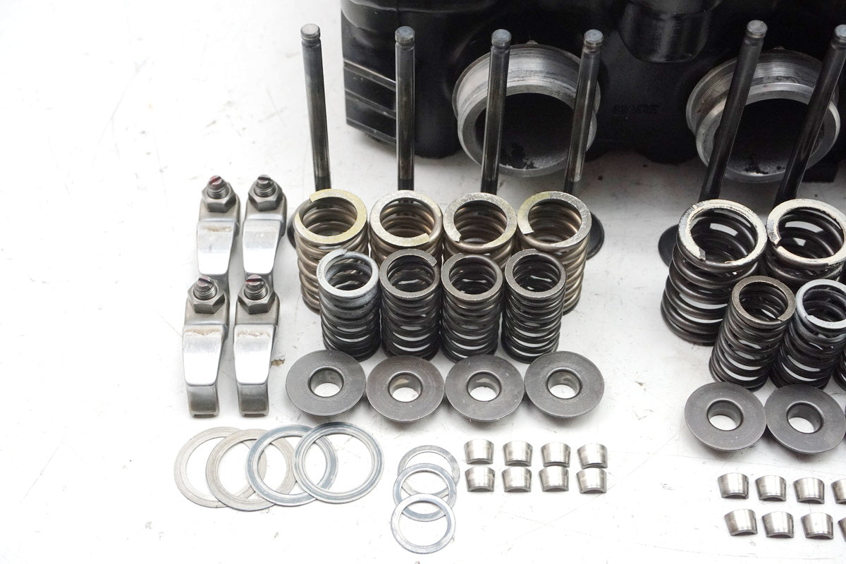 KAWASAKI EL 250 B ELIMINATOR Zylinderkopf Ventile Cylinder Head