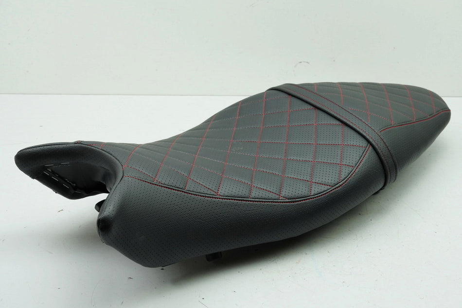 Asiento SUZUKI SV 650 BAGSTER READY LUXE con "diseño retro" 2016-2023