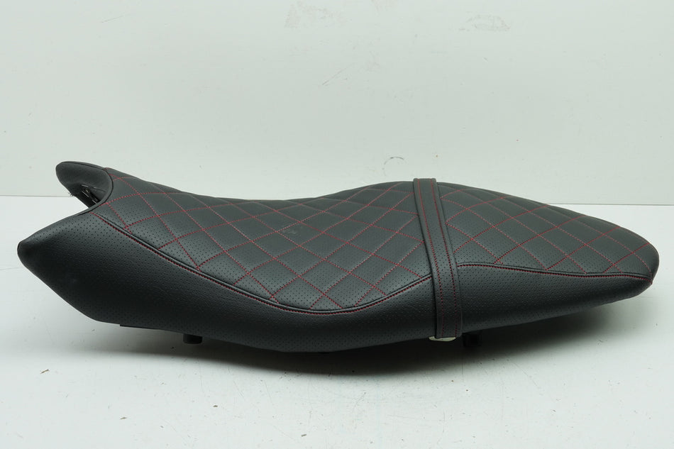 Asiento SUZUKI SV 650 BAGSTER READY LUXE con "diseño retro" 2016-2023