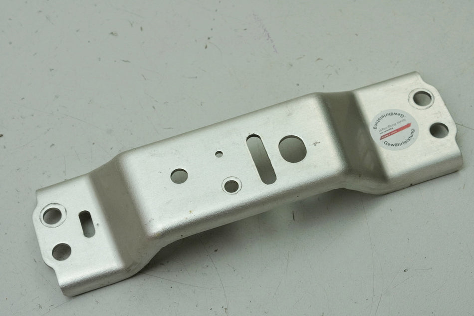 HONDA CBR 600 RR PC37 Halterung Platte mittleres Kreuz Soziussitz auf Heckrahmen