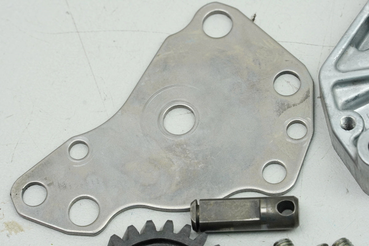 HONDA CB 125 R JC91 Ölpumpe Gehäuse Zahnrad Welle (für Motor)