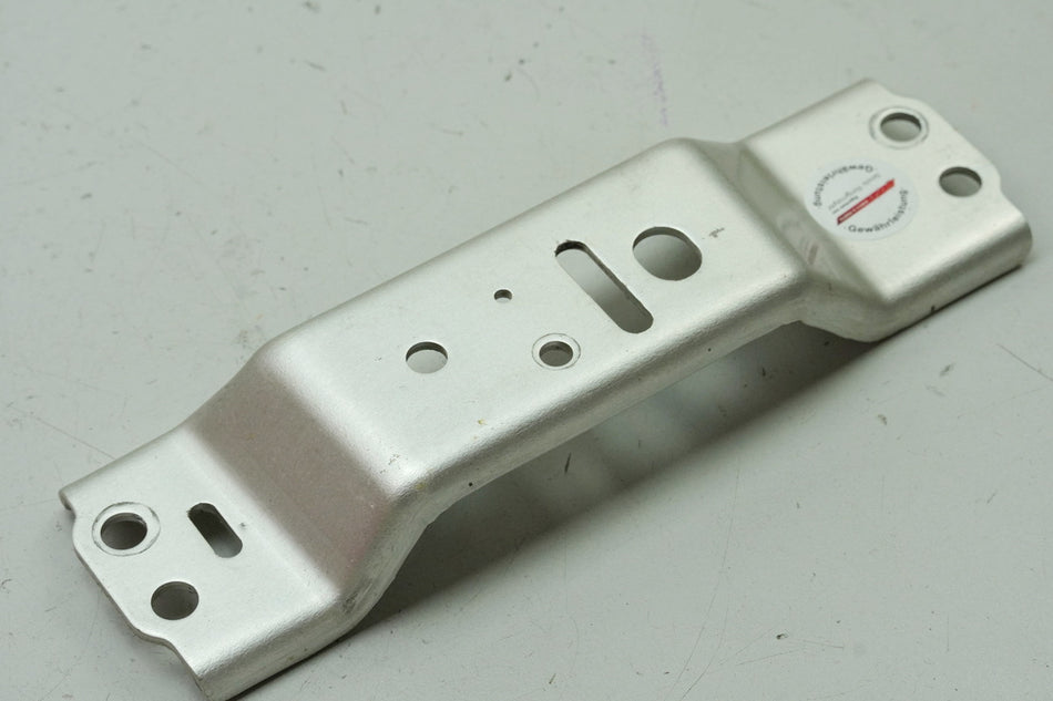 HONDA CBR 600 RR PC37 Halterung Platte mittleres Kreuz Soziussitz auf Heckrahmen