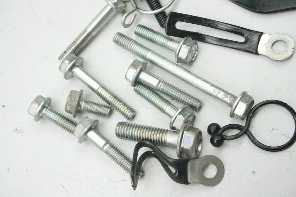 HONDA CBR 600 RR PC40 varios soportes tornillos