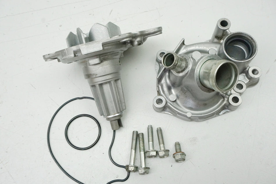 HONDA CBR 600 RR PC40 Tapa Cubierta Bomba de Agua Motor Bomba de Agua - 4000 km