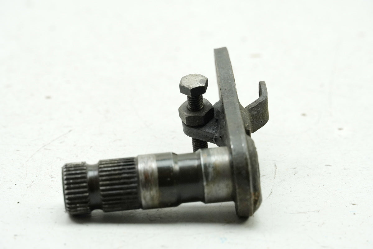 YAMAHA XV 750 4PW VIRAGO Brake Pedal Bracket Shaft Foot Brake Pedal