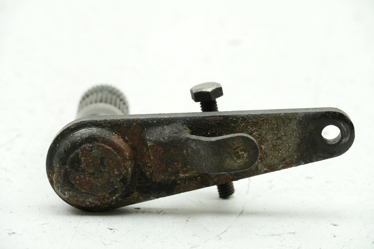 YAMAHA XV 750 4PW VIRAGO Brake Pedal Bracket Shaft Foot Brake Pedal