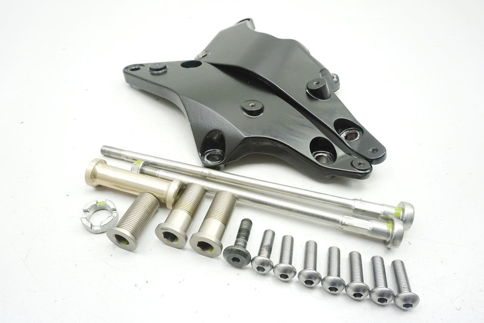 KAWASAKI ZX-10R ZXT00D HALTERUNG MOTOR ACHSE HALTER SCHRAUBEN MOTORHALTER 06-07