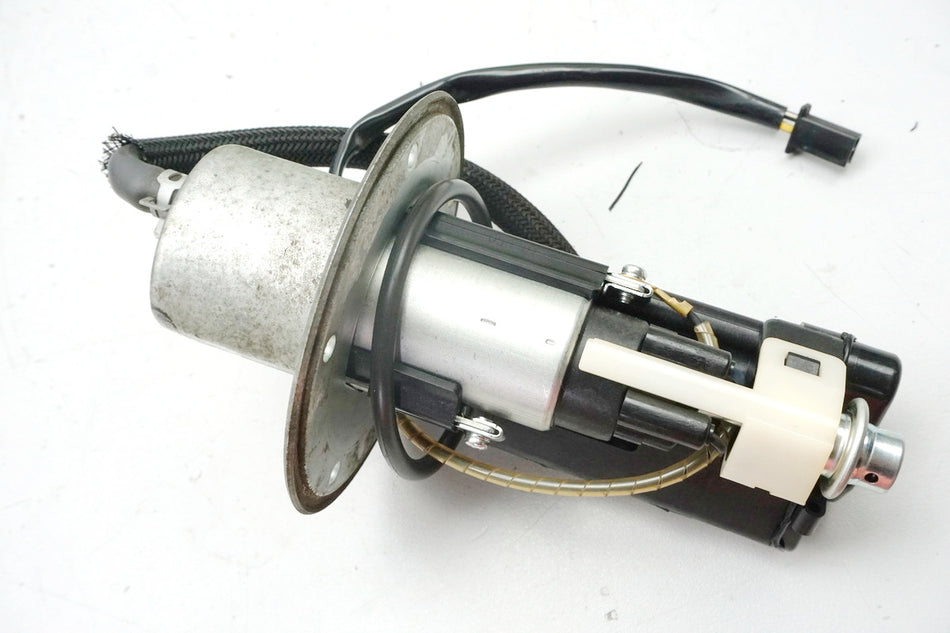 Suzuki GSX 1400 WVBN Bomba de gasolina Bomba de combustible