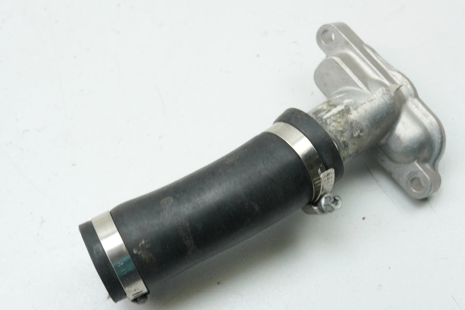 HONDA CB 1100 SF X11 SC42 Anschluß Stutzen Wasseranschluß Motor Kühlerschlauch