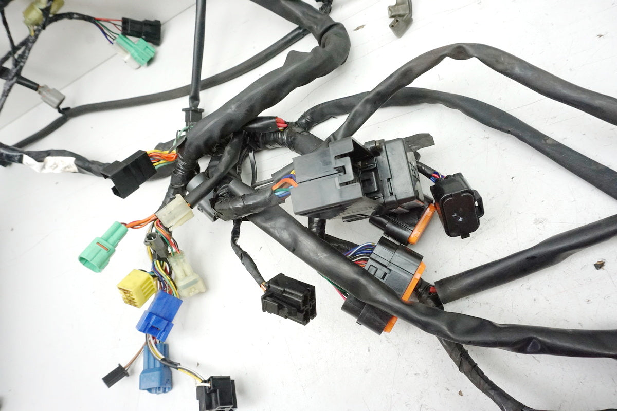 Suzuki GSX 1400 WVBN Kabelbaum Hauptkabelbaum Wire Harness
