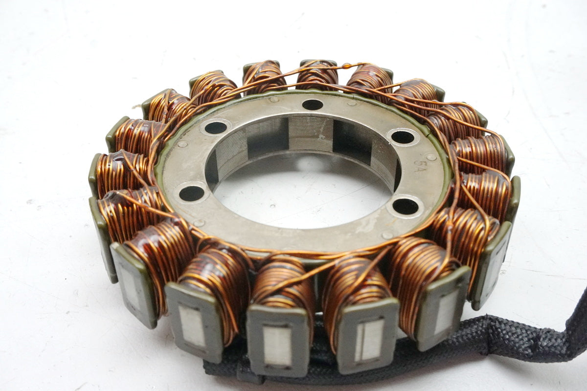 Suzuki GSX 1400 WVBN Estator de alternador Lima