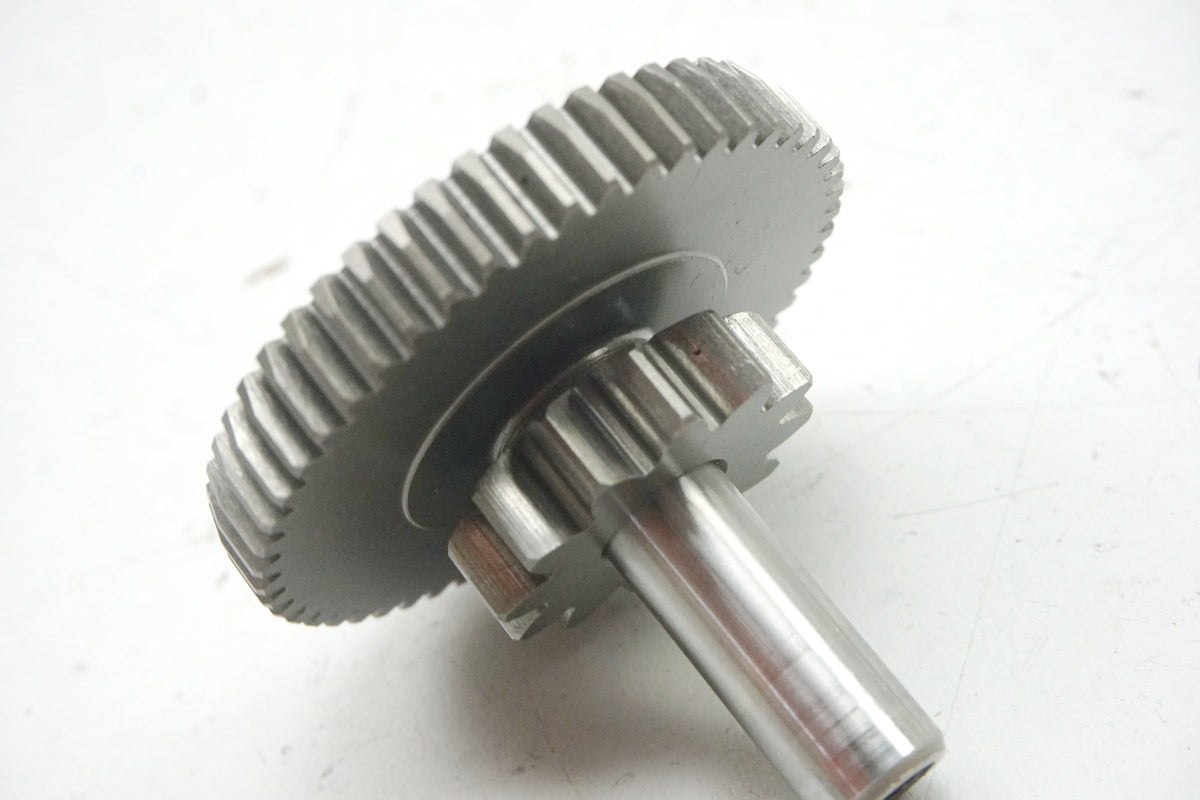 Suzuki GSX 1400 WVBN Zahnrad Anlasser Reduktion Zwischenrad