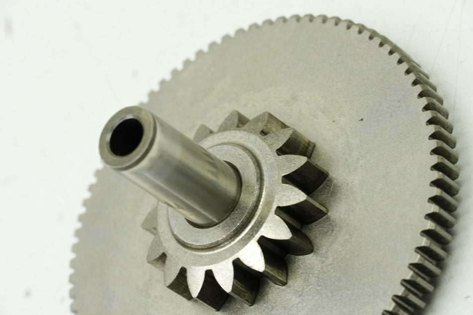 KAWASAKI ZX-7R ZX750P N Starter Reduction Idler Gear (for engine) 96-03